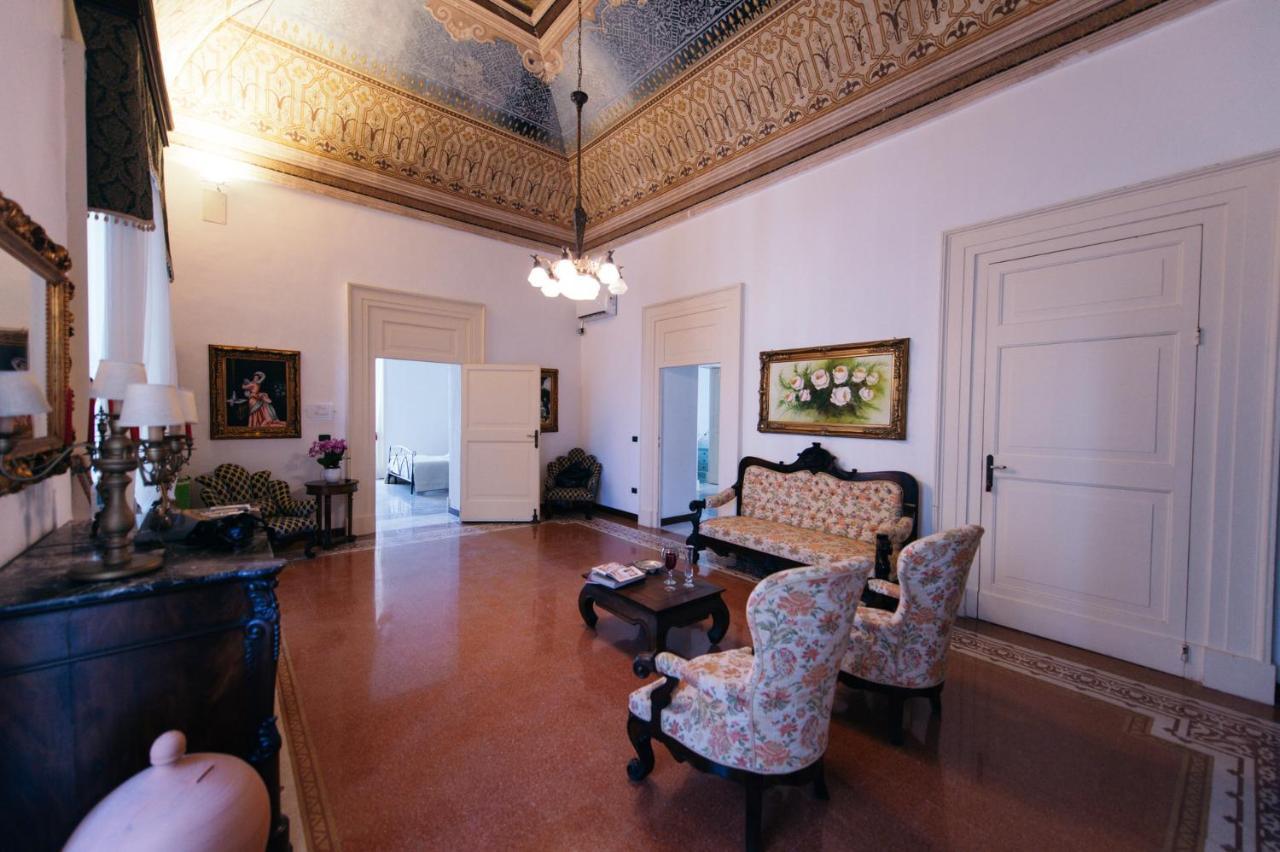 Palazzo Scarciglia Hotel Minervino di Lecce Exterior photo