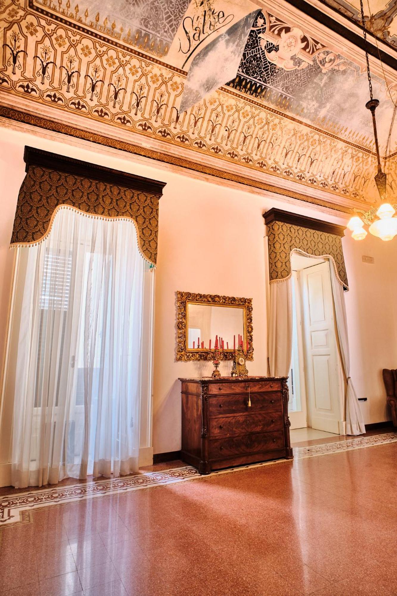 Palazzo Scarciglia Hotel Minervino di Lecce Exterior photo
